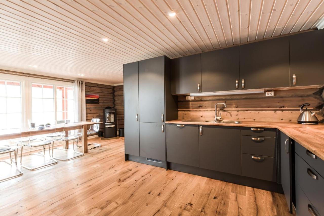 Lake View Apartment 4 Bedrooms Brunstad 외부 사진